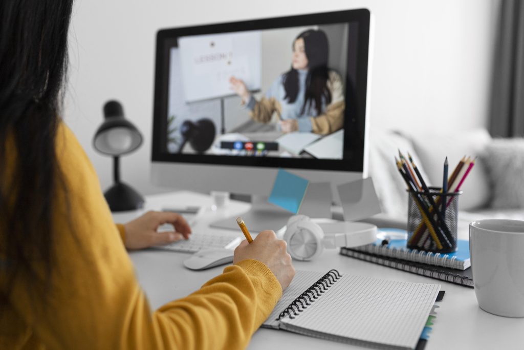 Best Digital Learning Courses in India for Working Professionals